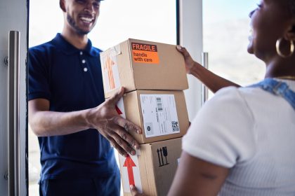 shipping and delivery difference