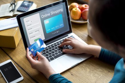 Strategies for Online Retail Fulfillment Strategies for Online Retail Fulfillment