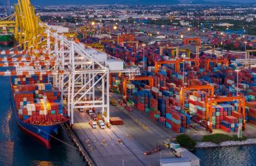 Shipyard Cargo Container Sea Port Freight forwarding service log FTZ vs. bonded warehouse